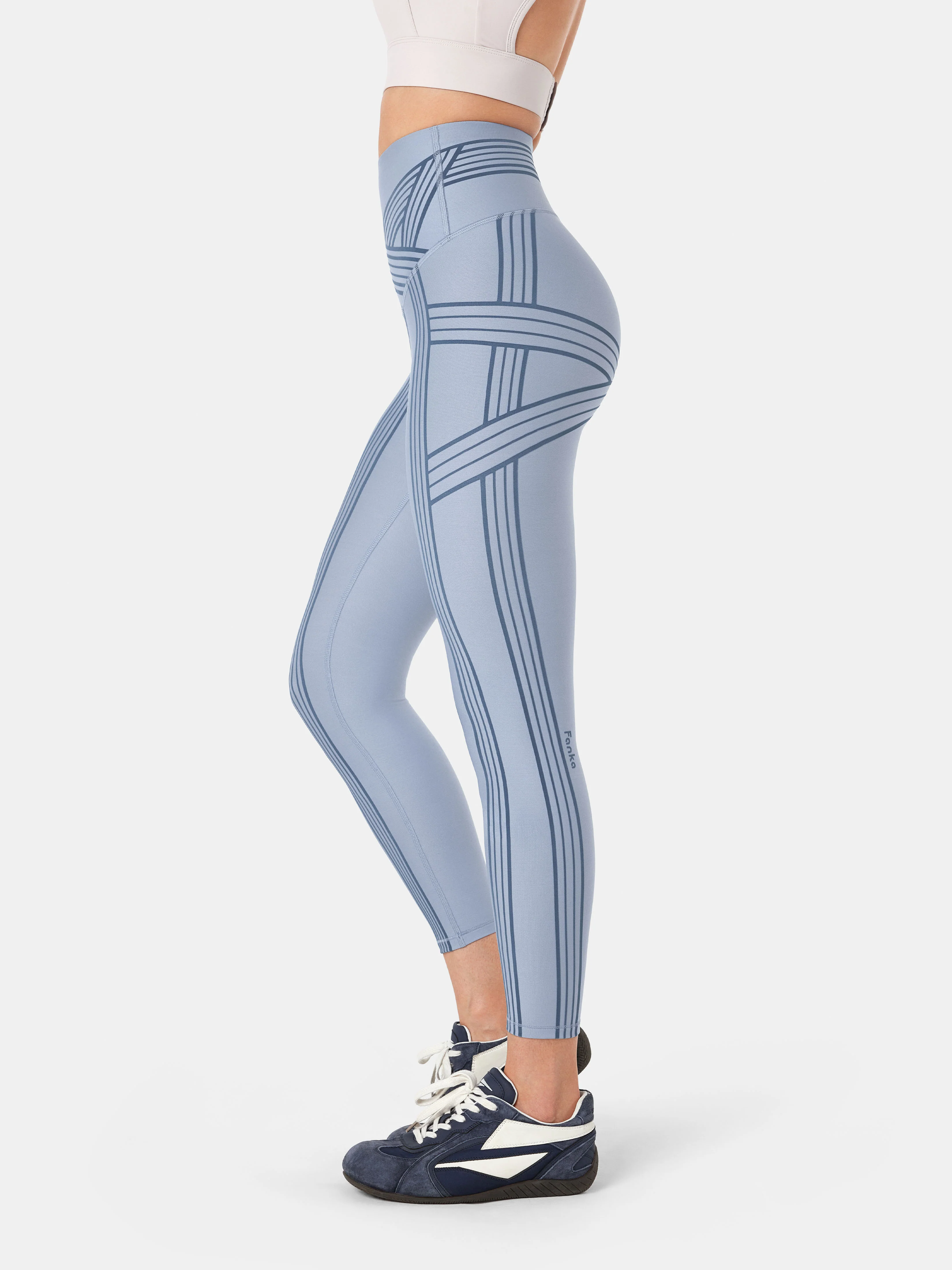 PowerBand Resistance 7/8 Leggings (Reversible Wear) - Image 11