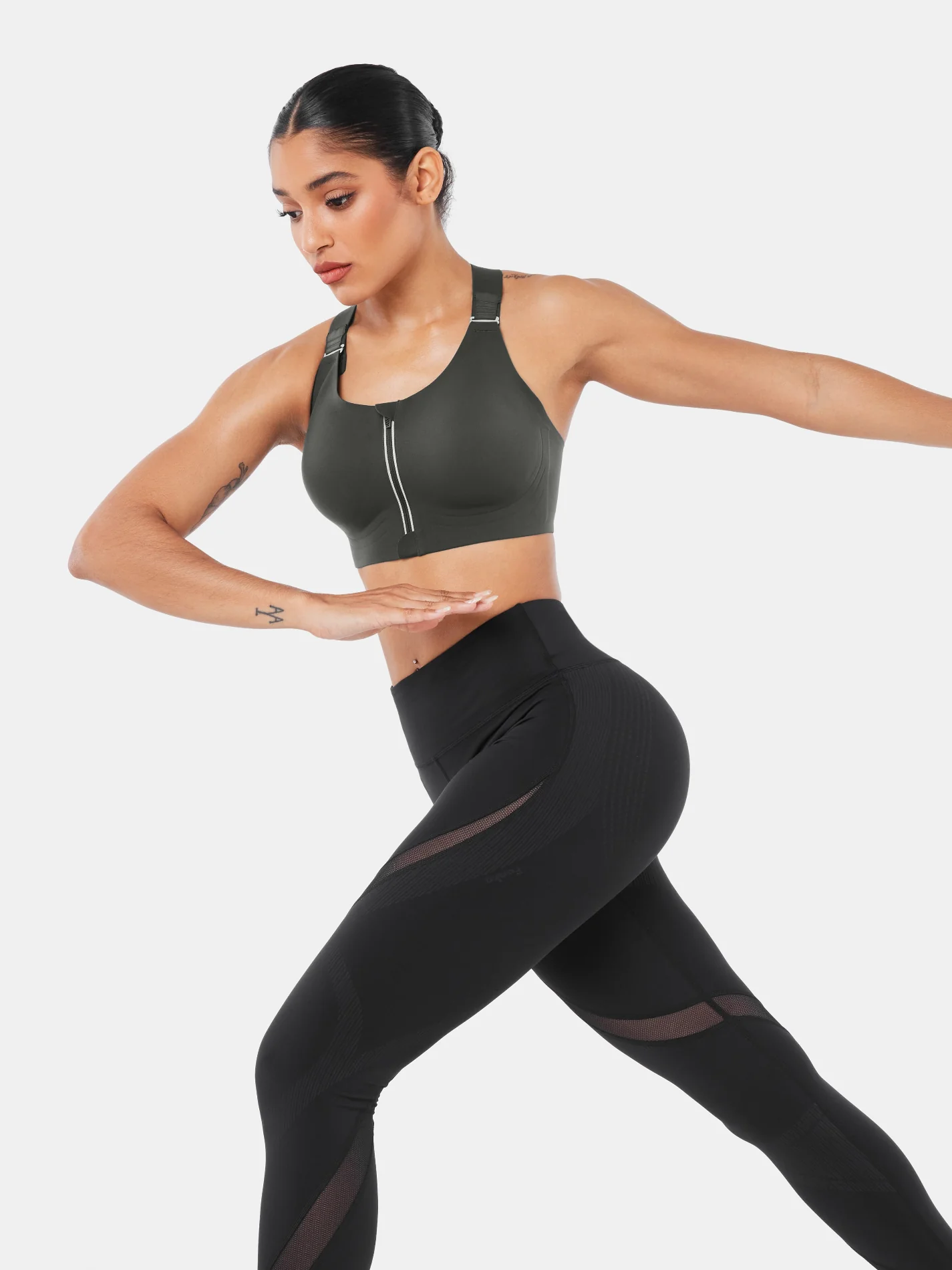 SpeedDry™ Front Zip Sports Bra - Image 3